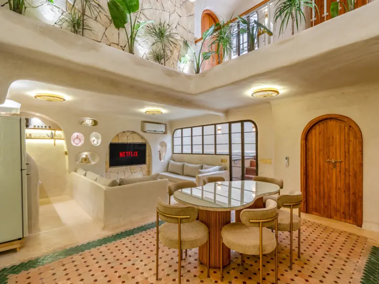 Appartement centre Gueliz - Bassin interieur privé — photo principale