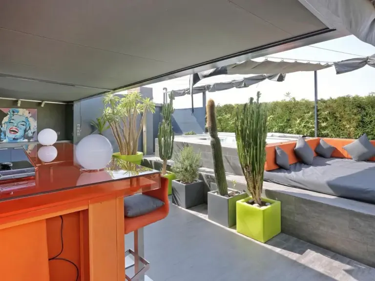 Appartement Toit Terrasse privée avec Jacuzzi — photographie 3